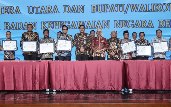 Wali Kota Pematangsiantar Wesly Silalahi, SH, MKn Hadiri Kegiatan Penguatan Penerapan Manajemen ASN Pada Pemerintah Daerah Se - Provinsi Sumut & BKN Republik Indonesia.