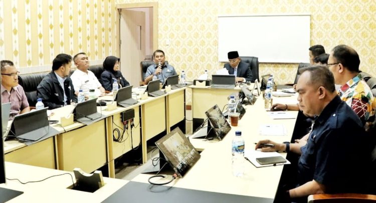 Bupati Simalungun Anton Ahmad Saragih Gelar Rapat Koordinasi & Konsolidasi Waspada Bencana Hydrometereologi.