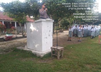 Kapolsek Tanah Jawa Jadi Pembina Upacara di SMAN 1, Imbau Siswa Hindari Media Sosial Hasutan & Balap Liar.