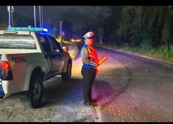 Satlantas Polres Simalungun Gelar Blue Light Patrol : Wujudkan Kamseltibcarlantas Yang Aman & Kondusif di Malam Hari.