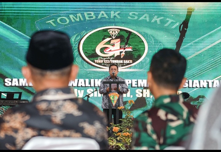 Wali Kota Pematangsiantar Wesly Silalahi, SH, MKn Hadiri acara Hari Ulang Tahun (HUT) ke - 61 Yonif 122/TS, di Garasi Yonif 122/ TS.