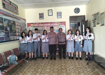 Kapolsek Sianțar Selatan Terima Kunjungan Siswa Siswi SMA Swasta Kristen Kalam Kudus.