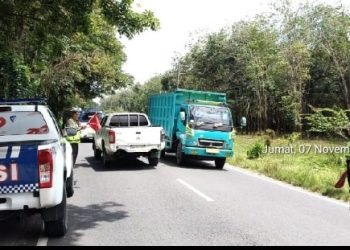 Kanit Turjawali Polres Simalungun Pimpin Patroli, Jamin Keamanan Warga Jelang Sholat Jumat.