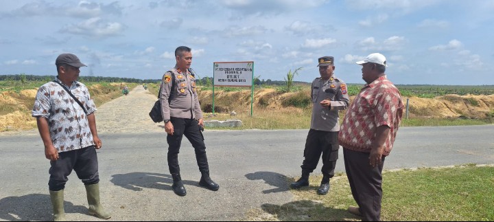 Bhabinkamtibmas Polsek Bosar Maligas Koordinasi Dengan PTPN IV Gunung Bayu, Siapkan Penanaman Tumpangsari Jagung.