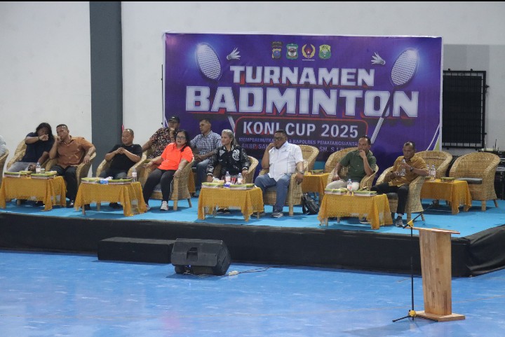 AKBP Sah Udur Sitinjak Hadir Tutup Turnamen Badminton Koni Cup Tahun 2025.