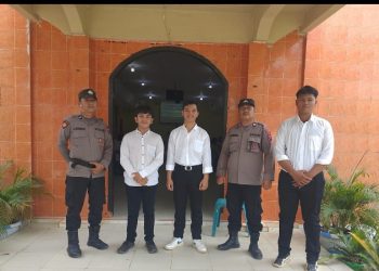 Minggu Penuh Berkah, Polsek Perdagangan Amankan Ibadah di 3 Gereja Sekaligus Bagikan Kasih.