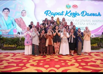 Ketua Dekranasda Kota Pematangsiantar Ny Liswati Wesly Silalahi Hadiri Rakerda Dekranasda Provinsi Sumut.