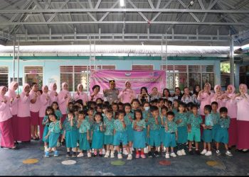 Wakapolres Pematangsiantar Pimpin Upacara HUT PGRI 2025 di TK Bhayangkari Cabang 06.