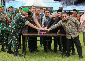 Wali Kota Pematangsiantar Wesly Silalahi, SH, MKn Hadiri Syukuran Penganugerahan Gelar Pahlawan Nasional kepada Tuan Rondahaim Saragih.