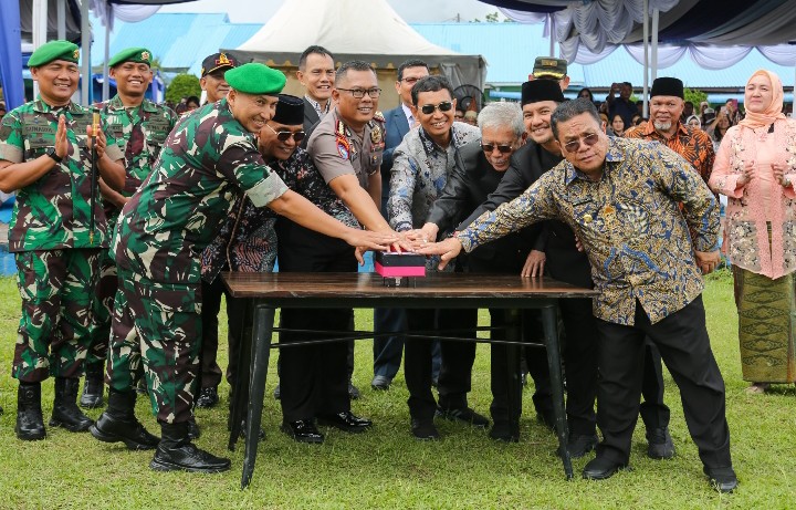 Wali Kota Pematangsiantar Wesly Silalahi, SH, MKn Hadiri Syukuran Penganugerahan Gelar Pahlawan Nasional kepada Tuan Rondahaim Saragih.