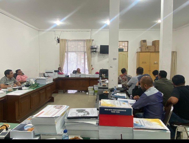 Komisi II DPRD Pematangsiantar Rapar Kerja Dengan Mitra Kerja nya.