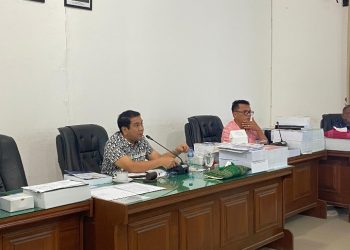 Rapat Kerja Komisi II DPRD Kota Pematangsiantar Bersama Dengan Dinas Penanaman Modal & Pelayanan Terpadu Satu Pintu Kota Pematangsiantar.
