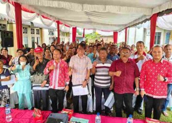 Anggota DPRD Pematangsiantar Alfonso Sinaga Sosialisasikan Ranperda Insentif Pendidik Nonformal Keagamaan Dalam Kegiatan Sosper nya.