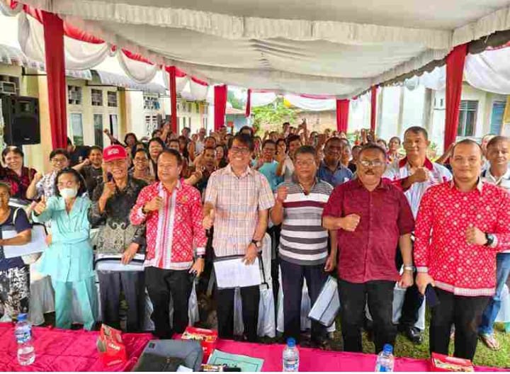 Anggota DPRD Pematangsiantar Alfonso Sinaga Sosialisasikan Ranperda Insentif Pendidik Nonformal Keagamaan Dalam Kegiatan Sosper nya.