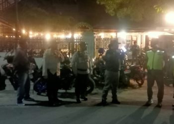 Respon Lapmas, Kapolsek Siantar Selatan Berikan Himbauan di Cafe Bahagia.