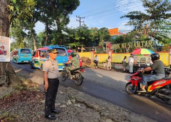 Kapolres Simalungun Turun Langsung Awasi Pengaturan Lalin Pagi, Pastikan Masyarakat Aman Beraktivitas.