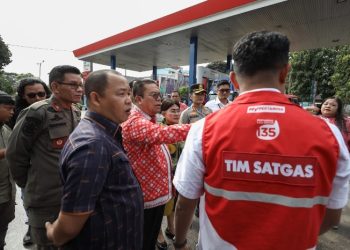 Wali Kota Pematangsiantar Wesly Silalahi, SH, MKn  & Forkopimda Kunjungi SPBU di Jalan Ahmad Yani Kelurahan Asuhan Kecamatan Siantar Timur.
