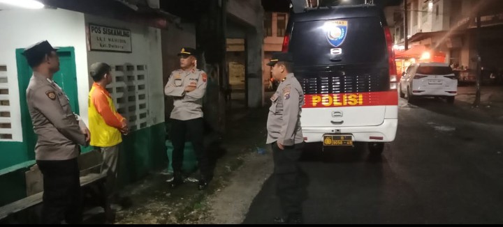 Jalin Silaturahim Sat Binmas Polres Pematangsiantar Laksanakan Saling di Pos Kamling.
