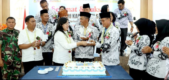 HUT PGRI Ke - 80 Simalungun Dirangkai Pengukuhan Pengurus Periode 2025- 2030 : Hadirkan Suasana Sekolah Yang Inklusif Bagi Setiap Peserta Didik.
