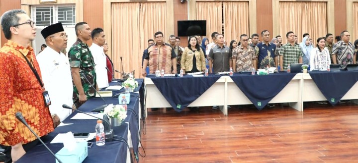 Hadapi Nataru 2025 - 2026, Pemkab Simalungun Gelar HLM TPID Guna Kendalikan Inflasi dan Kesiap Siagaan Pengamanan, Bupati Simalungun Minta Masyarakat Jangan Panik, Stok Sembako & BBM Aman.