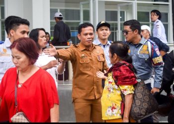 Wali Kota Pematangsiantar Wesly Silalahi, SH, MKn Diwakili Sekda Junaedi Antonius Sitanggang, SSTP, MSi Memantau Langsung Situasi & Kondisi Pengalihan Serta Penertiban Operasional Perusahaan Otobus (PO) Antar Kota Antar Provinsi (AKAP) dan Antar Kota Dalam Provinsi (AKDP) Ke Terminal Tipe A Tanjung Pinggir.