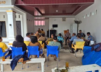 Kapolsek Bosar Maligas Hadiri Pembubaran Panitia Natal Oekumene, Sampaikan Pesan Kamtibmas Jelang Perayaan Tahun Baru.