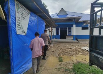 Pembangunan SPPG Polsek Tanah Jawa Makin Maju, Kapolsek Pantau Langsung Progres Pengerjaan.