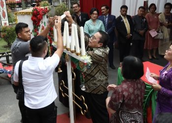 Wali Kota Pematangsiantar Wesly Silalahi, SH, MKn Hadiri Perayaan Natal ASN di Lingkungan Pemko Pematangsiantar Tahun 2025.