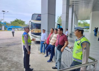 Sat Lantas Polres PematangSiantar Sosialisasikan Optimalisasi Terminal Tanjung Pinggir Jelang Natal & Tahun Baru 2025/2026 : Terminal Tanjung Pinggir Siap Jadi Pusat Angkutan Resmi.