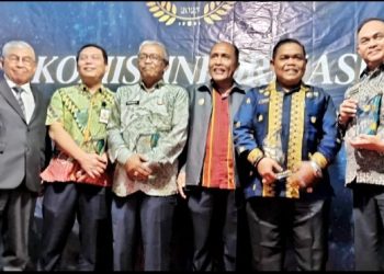 Pemkab Simalungun Raih Penghargaan KI Badan Publik Tahun 2025.