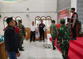 Kanit Jatanras Polres Simalungun Pimpin Sterilisasi Gereja : "Keselamatan Jemaat Prioritas Utama Kami".