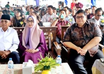 Hadiri Perayaan Natal PARSSI, Bupati Simalungun Berpesan Kepada Anak - Anak Agar Tetap Bersabar, Semangat Belajar & Berdoa.