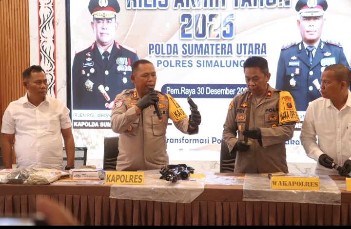 Aktualisasi Transformasi Polri Untuk Masyarakat" Kapolres Simalungun Gelar Rilis Akhir Tahun 2025, Buktikan Polri Kini Lebih Dekat Dengan Rakyat.