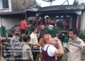 Kebakaran Satu Unit Rumah, Kapolsek Siantar Selatan Cek TKP Jalan Nias.