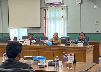 Rapat DPRD Pematangsiantar Tentang Konsultasi.