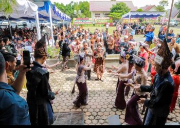 Wali Kota Pematangsiantar Wesly Silalahi, SH, MKn Hadiri Acara Open House Partonggoan Bona Tahun 2026 Kantor Sinode GKPS.