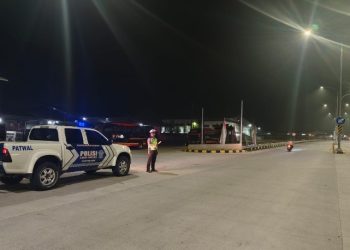 IPDA Yancen Hutabarat Tegaskan Polri Siaga Untuk Masyarakat Melalui Blue Light Patrol, Polres Simalungun Hadirkan Rasa Aman di Malam Hari.