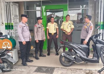 Polsek Siantar Marihat Patroli Sambang Kamtibmas di Jalan D.I. Panjaitan.