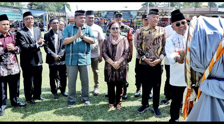 Buka MTQN Ke - 18 Tingkat Kecamatan Sidamanik Tahun 2026, Bupati Simalungun : Berbahagialah Orang Tua Yang Anaknya Hafiz Qur'an.