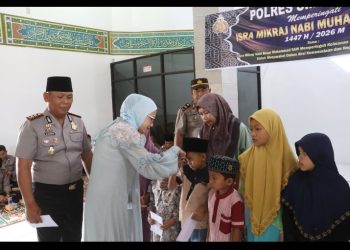 Ketua Bhayangkari Cabang Simalungun Wujudkan Bhayangkari Peduli Lewat Santunan di Peringatan Isra Mi'raj.