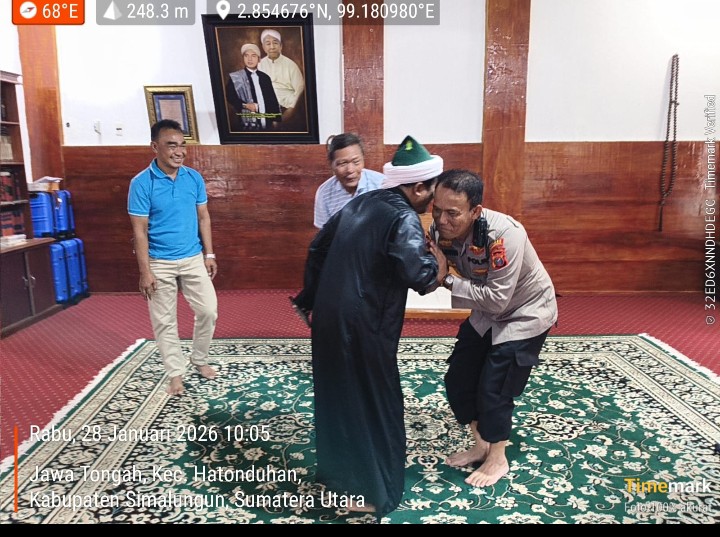 Kapolsek Tanah Jawa Silaturahmi Dengan Tuan Guru Batak, Koordinasi Pengamanan Groundbreaking Rumah Tahfiz Quran.