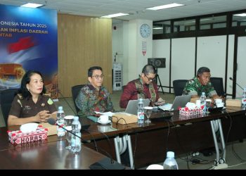 Wali Kota Pematangsiantar Wesly Silalahi, SH, MKn Diwakili Asisten Perekonomian dan Pembangunan Zainal Siahaan, SE, MM Saksikan Peluncuran Laporan Perekonomian Indonesia (LPI) 2025 Oleh BI.