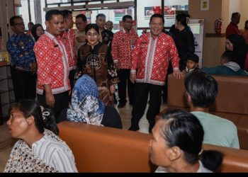 Wali Kota Pematangsiantar Wesly Silalahi, SH, MKn Tinjau Mal Pelayanan Publik (MPP) di Ramayana Lantai 3 Jalan Sutomo Kelurahan Pahlawan Kecamatan Siantar Timur.