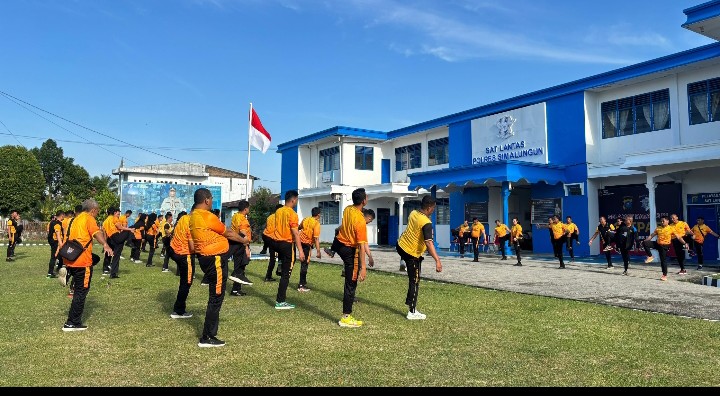 Kabag Log Polres Simalungun Pimpin Apel Pagi & Olahraga Bersama, Tekankan Disiplin dan Kesiagaan di Akhir Pekan.