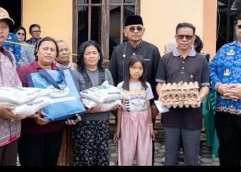 Bupati Simalungun Tinjau Lokasi Kebakaran di Nagori Ujung Bondar, Kecamatan Dolok Panribuan.