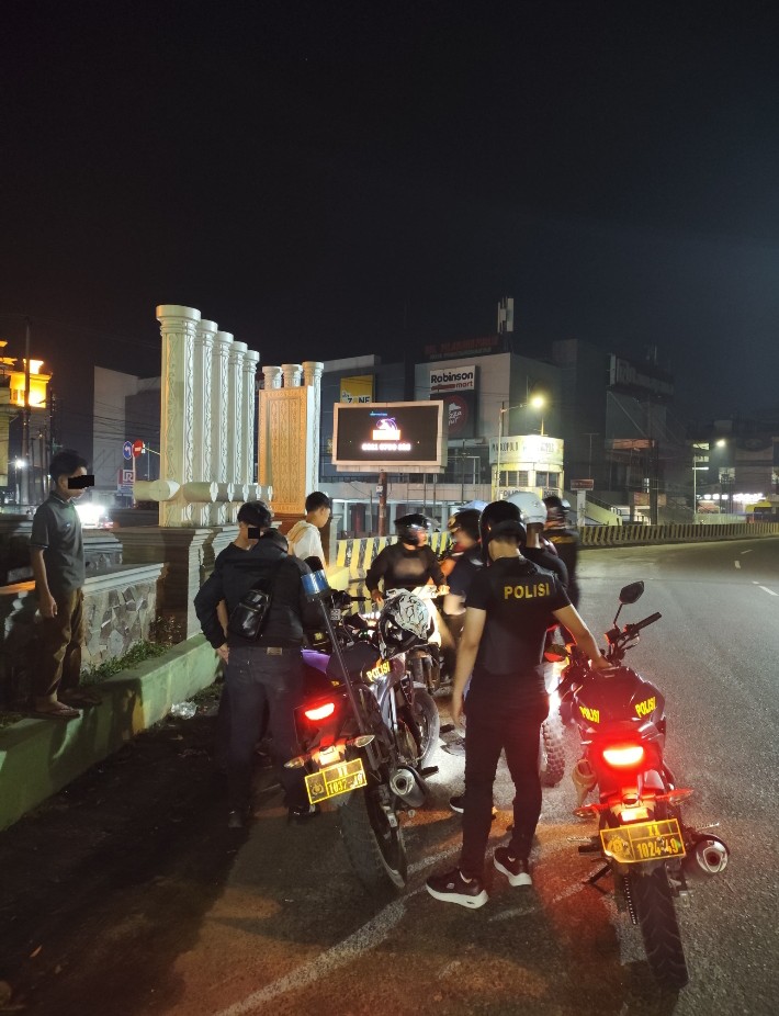 Timsus Dayok Mirah Polres Pematangsiantar Amankan Dua Sepedamotor Knalpot Brong.