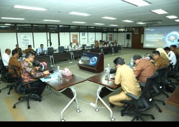 Wali Kota Pematangsiantar Wesly Silalahi, SH, MKn Diwakili Sekda Junaedi Antonius Sitanggang, SSTP, MSi Hadiri High Level Meeting (HLM) & Rapat Koordinasi Wilayah (Rakorwil) Percepatan dan Perluasan Digitalisasi Daerah (P2DD) Kota Pematangsiantar.