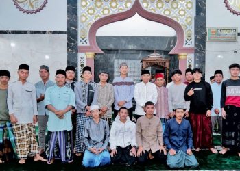 Silaturahmi Dengan Masyarakat Nagori Limag & Shalat Tarawih Bersama, Bupati Simalungun Ajak Masyarakat Perbaiki Diri.