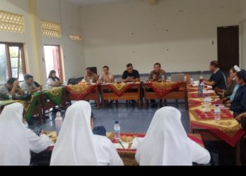 Wakil Ketua DPRD Pematangsiantar Ir. Daud Simanjuntak, MM Yang Sekaligus Ketua LP3KD Pmeatangsiantar Memberikan Materi.