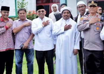 Usai Sholat Jum’at di Masjid Al Ikhlas, Bupati Simalungun Tinjau Pelayanan Kantor Nagori Maligas Tongah : Optimalisasi Pelayanan Publik Harus Menjadi Prioritas Utama.